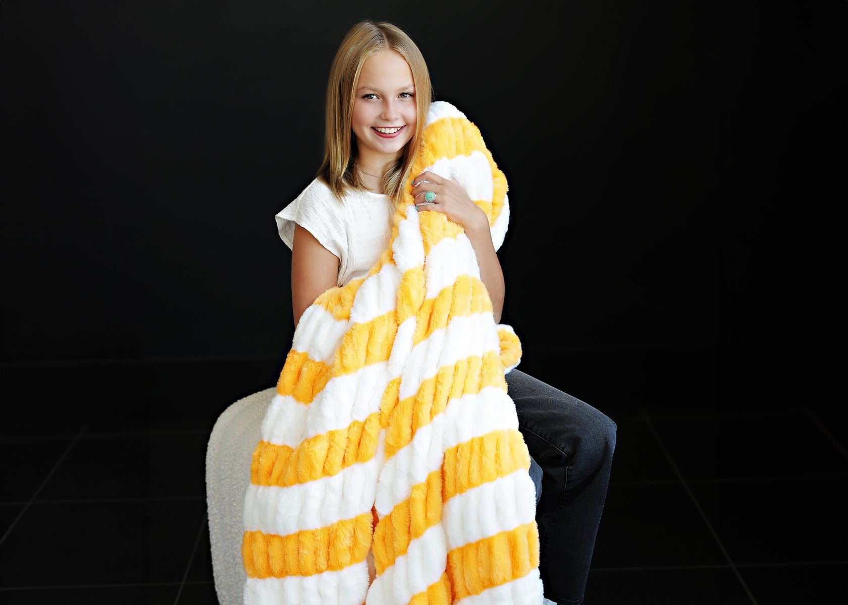 Creamsicle Plush Throw Blanket for Cozy Comfort
