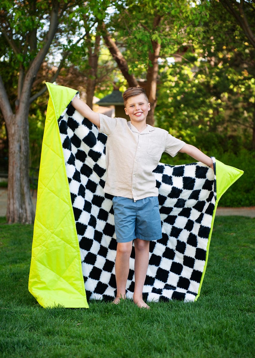 Neon Yellow Everywhere Blanket – Portable & Cozy