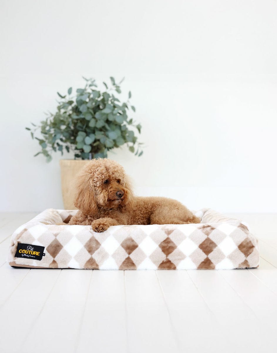 Argyle Brown Dog Bed – Cozy & Stylish Pet Mat